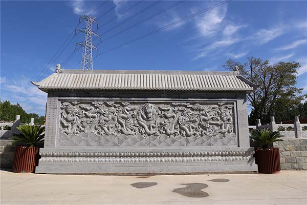 九里山公墓二区九龙墙